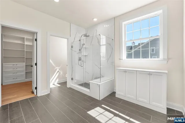 $18,000 | 14 Woodmere Road, Upper Saddle River, NJ 07458