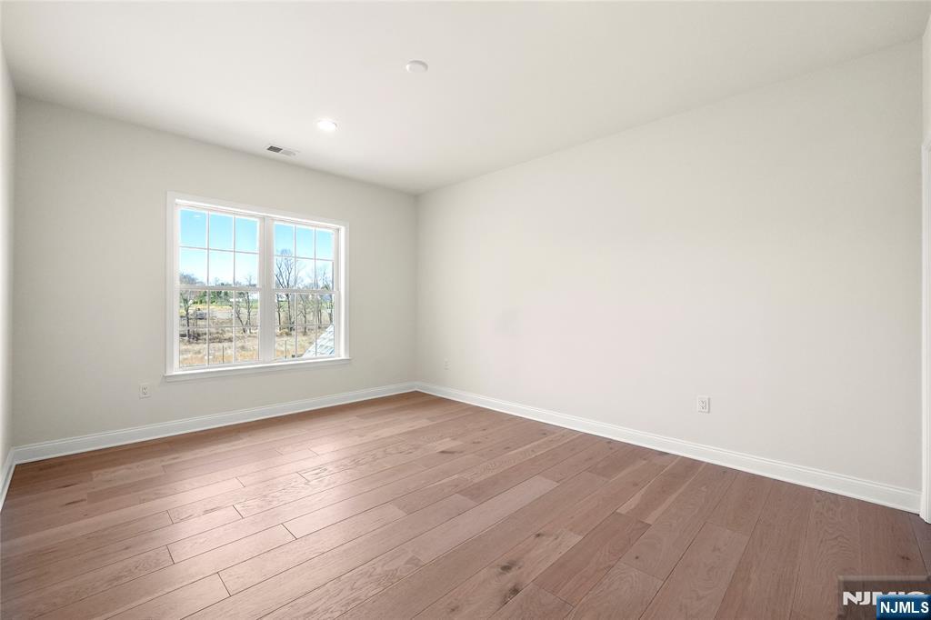 14 Woodmere Road Upper Saddle River, NJ 07458 - Photo 38 of 50