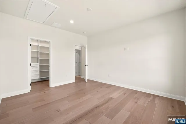 $18,000 | 14 Woodmere Road, Upper Saddle River, NJ 07458