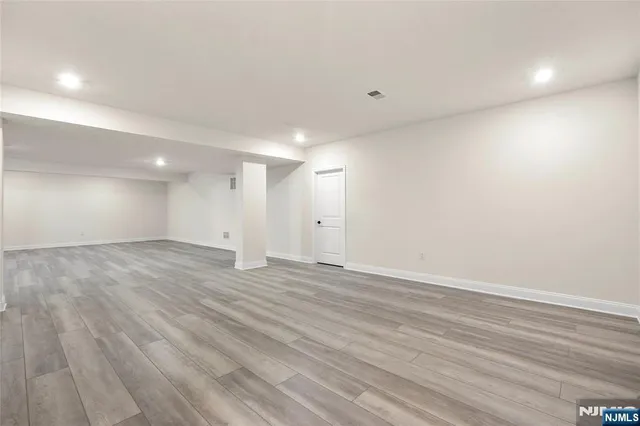 $18,000 | 14 Woodmere Road, Upper Saddle River, NJ 07458