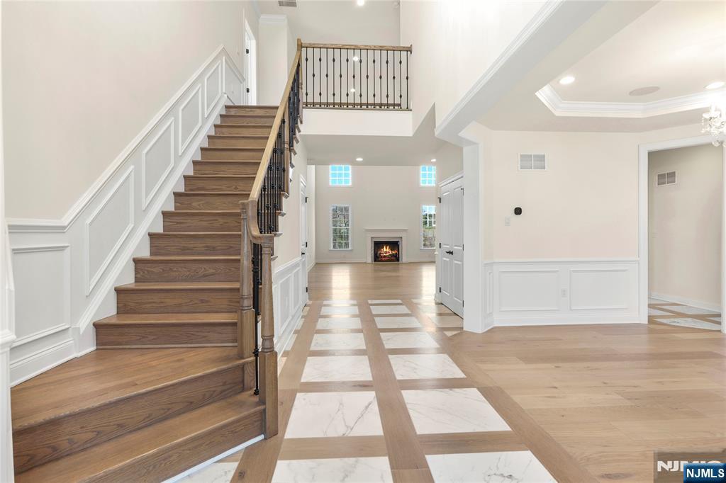 14 Woodmere Road Upper Saddle River, NJ 07458 - Photo 7 of 50