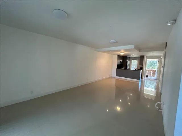 $2,400 | 2800 Northeast 14th Street Causeway, Unit 207, Pompano Beach, FL 33062