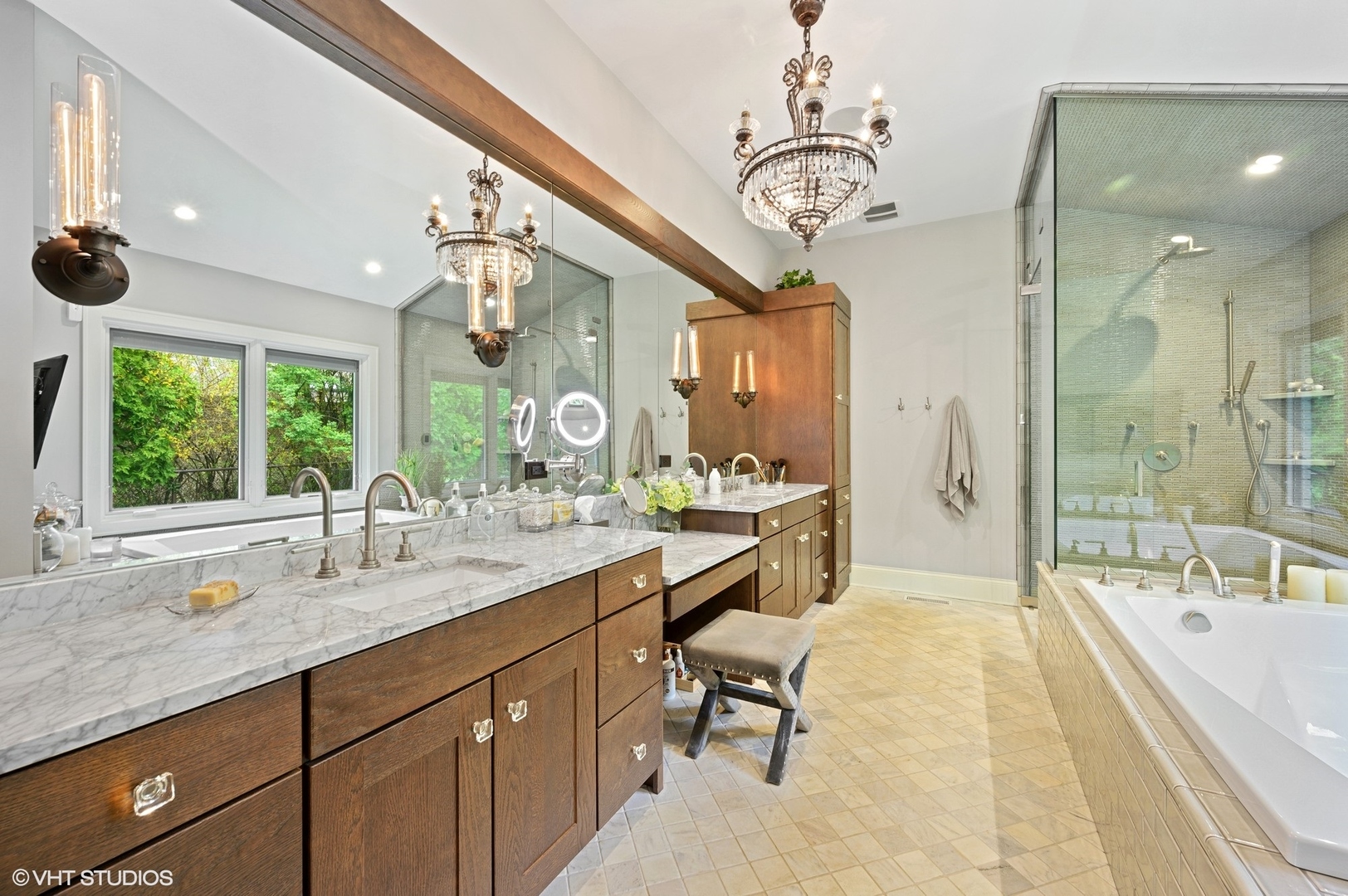 1310 Longvalley Road Glenview, IL 60025 - Photo 12 of 34 Gallery Image 12