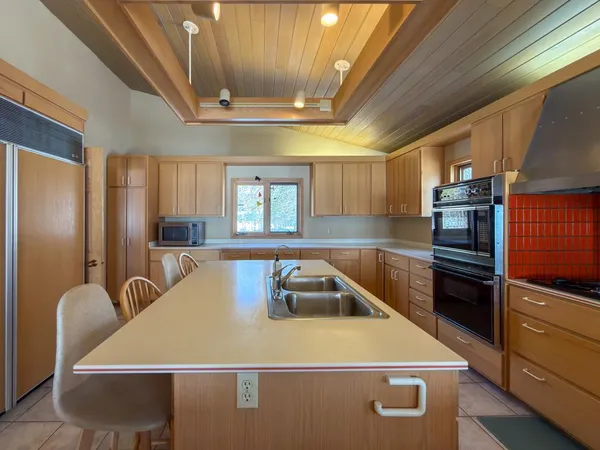 $1,200,000 | 3620 Gryce Styne Road Northeast, Bemidji, MN 56601