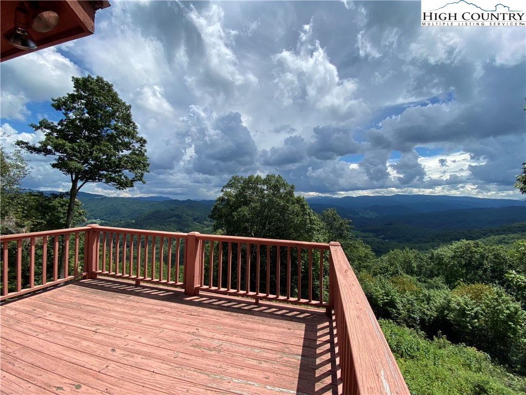 985 Locust Gap Road Vilas, NC 28692 - Photo 11 of 45 Gallery Image 11