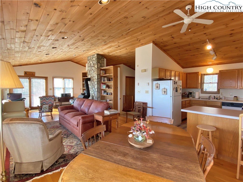 985 Locust Gap Road Vilas, NC 28692 - Photo 16 of 45 Gallery Image 16