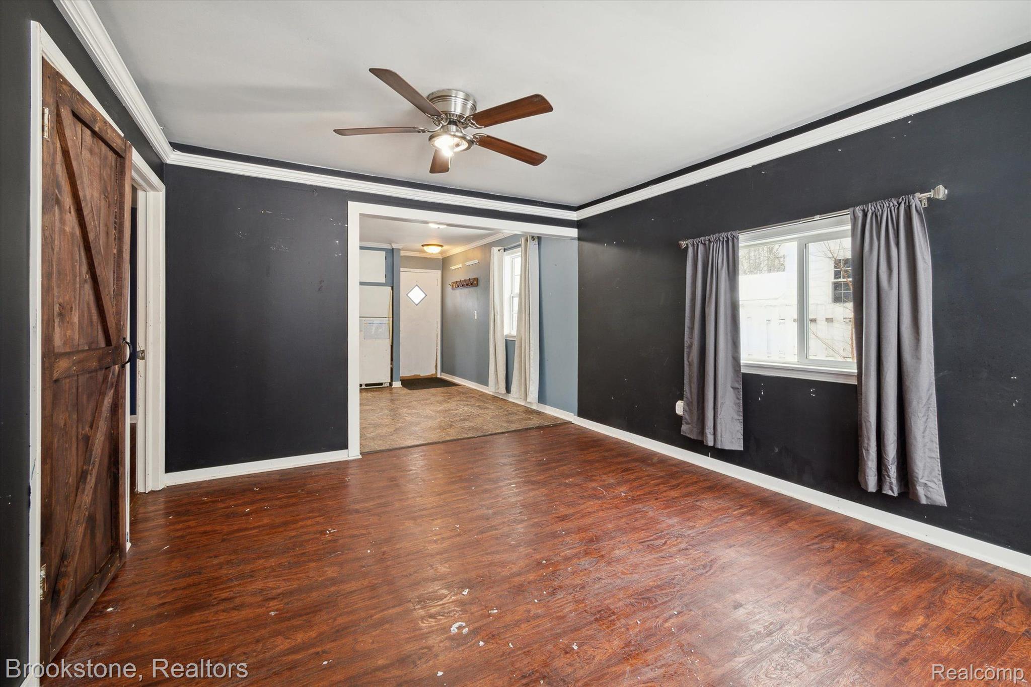 6535 Hatchery Road Waterford, MI 48327 - Photo 8 of 19 Gallery Image 8
