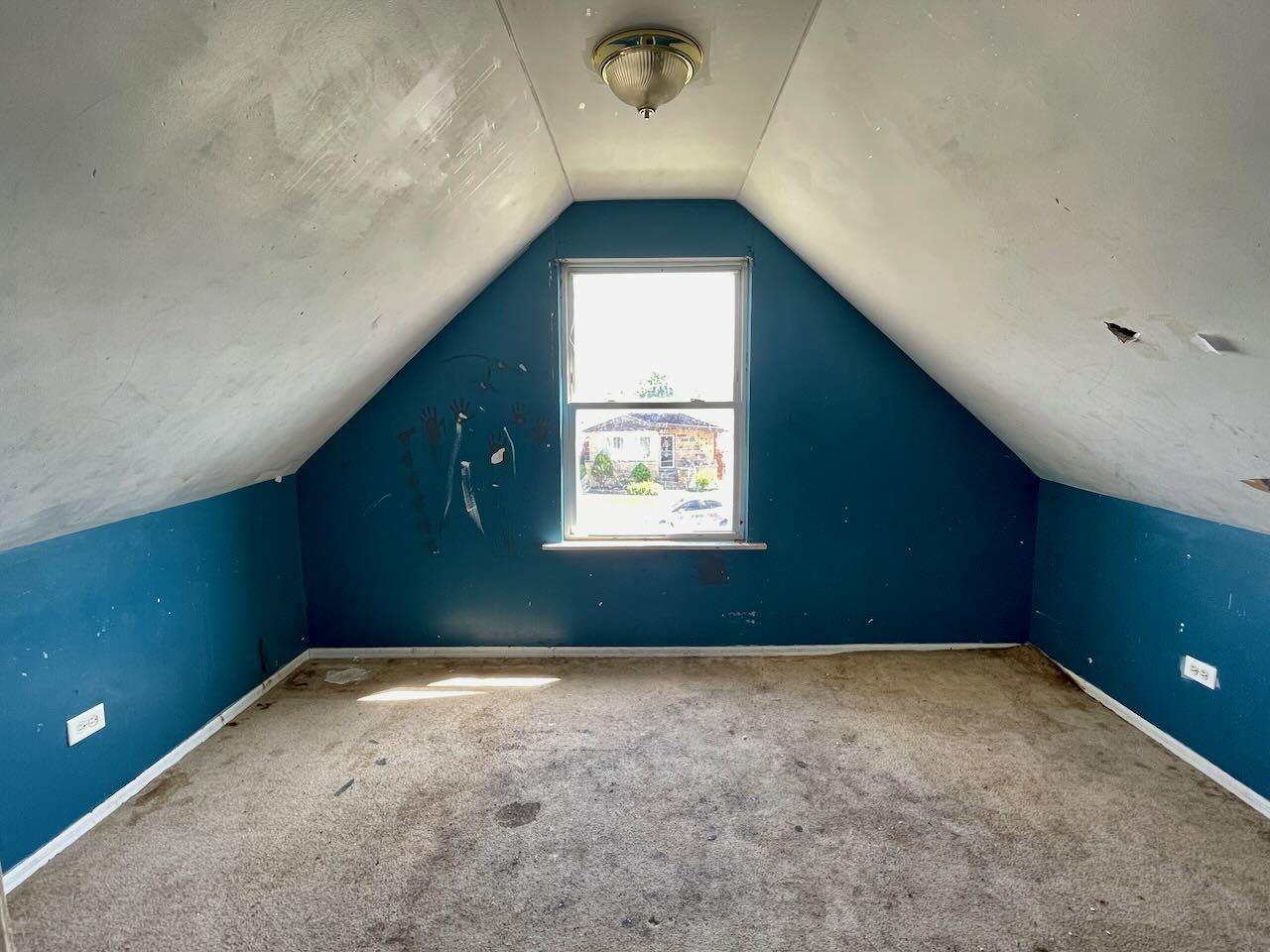 7304 West 57th Street Summit, IL 60501 - Photo 18 of 32 a view of an empty room with a window