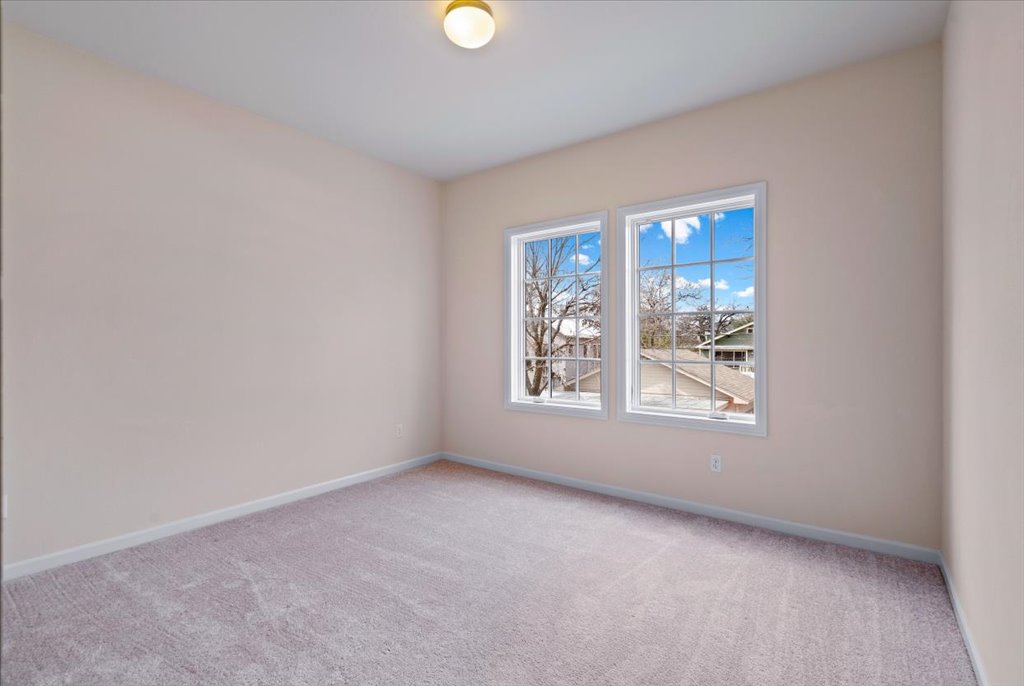 3006 Washington Square Austin, TX 78705 - Photo 22 of 40 an empty room with windows