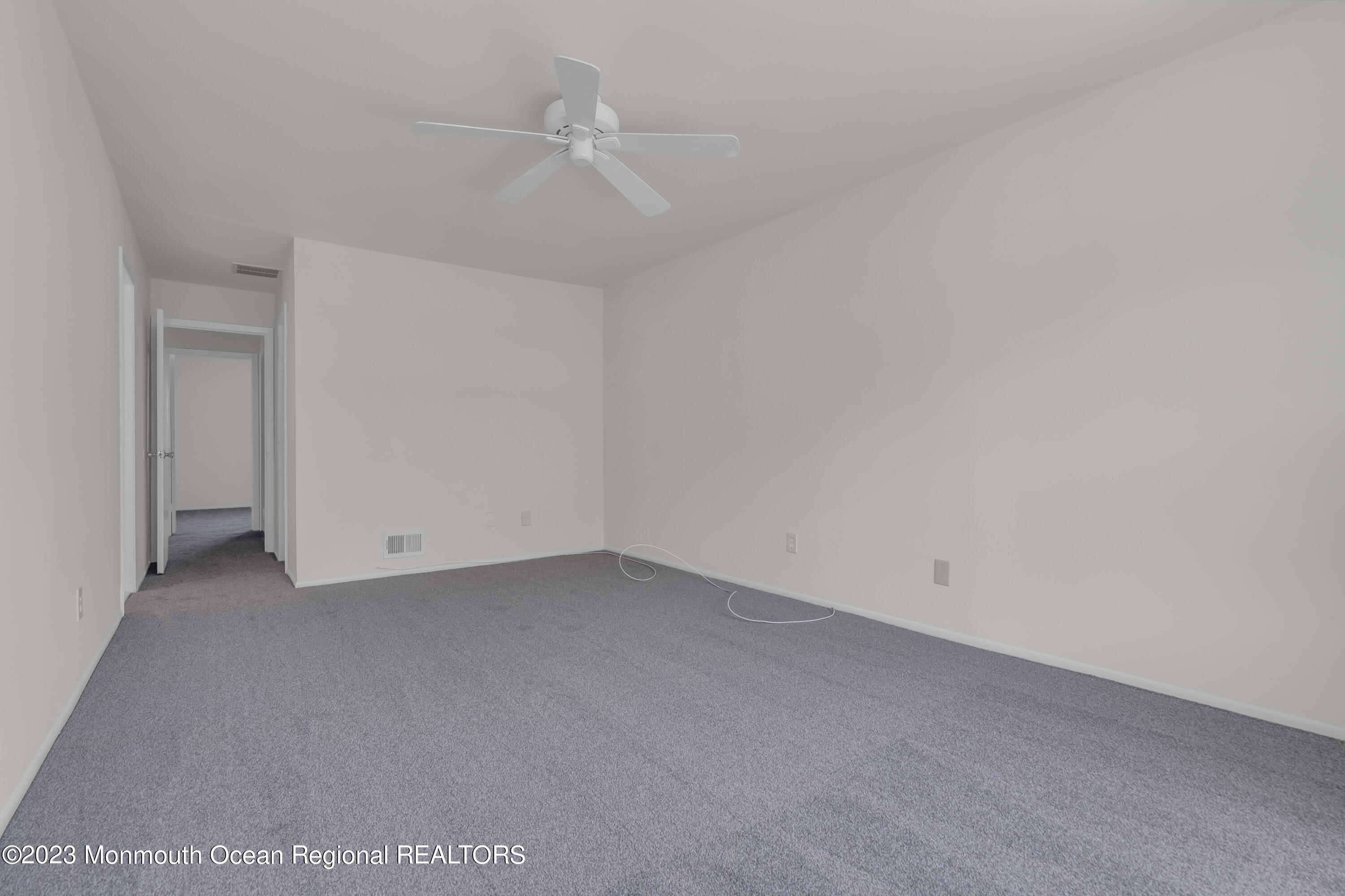 67 Chestnut Way, Unit 67 Manalapan, NJ 07726 - Photo 20 of 39 042_dsc04032