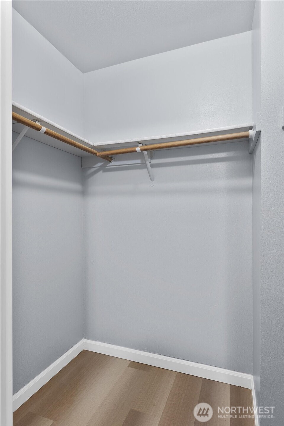 31500 33rd Place Southwest, Unit E201 Federal Way, WA 98023 - Photo 12 of 27