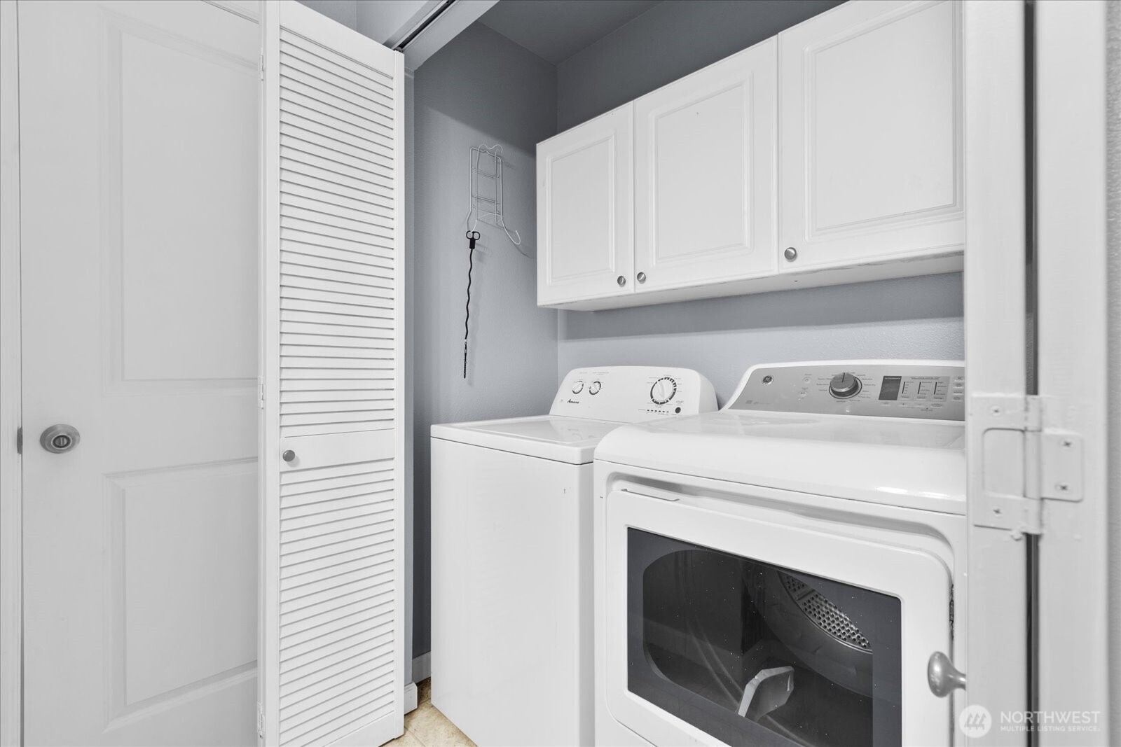 31500 33rd Place Southwest, Unit E201 Federal Way, WA 98023 - Photo 16 of 27