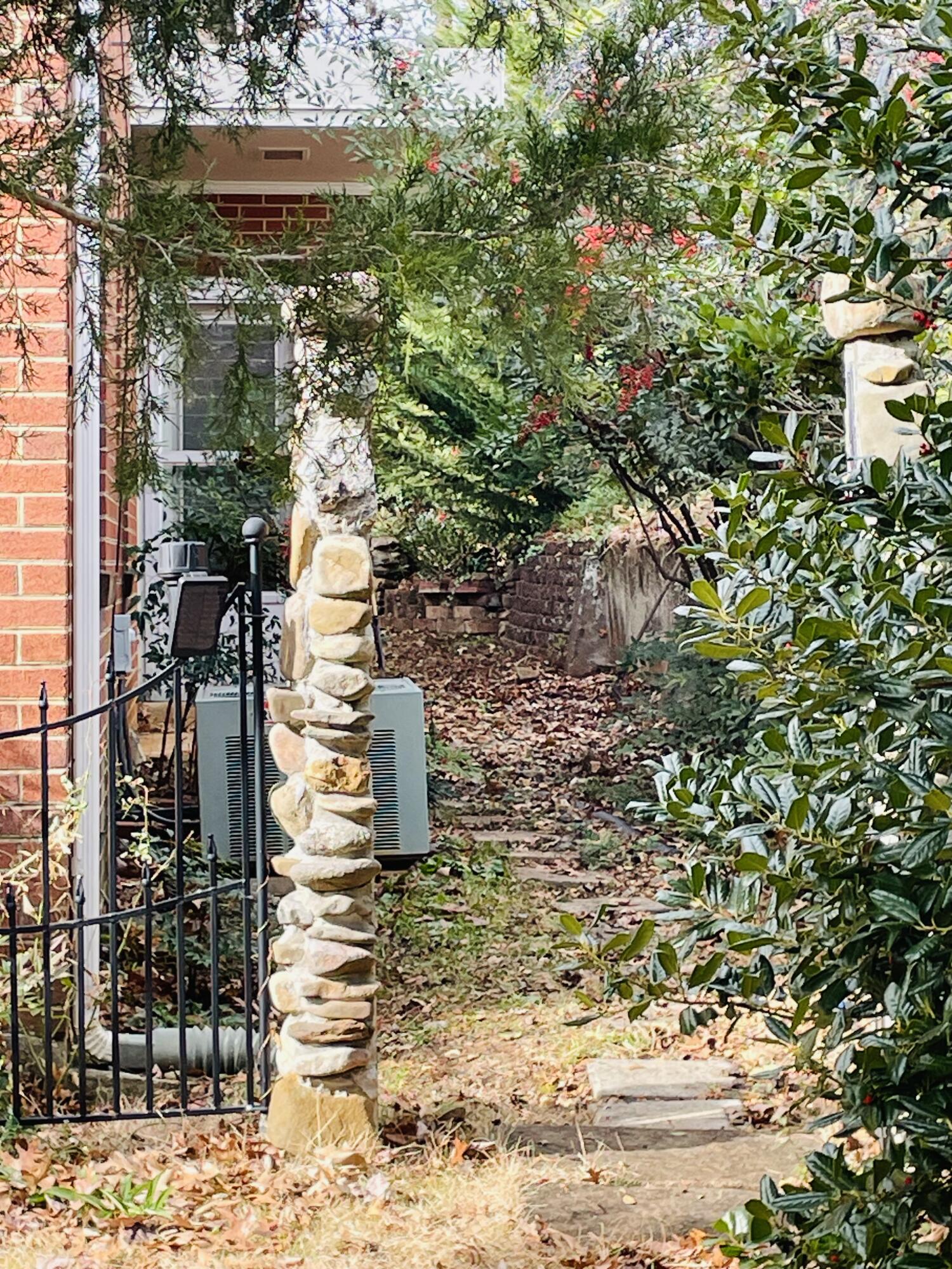 1917 Langdon Road Southwest Roanoke, VA 24015 - Photo 38 of 54 side entry