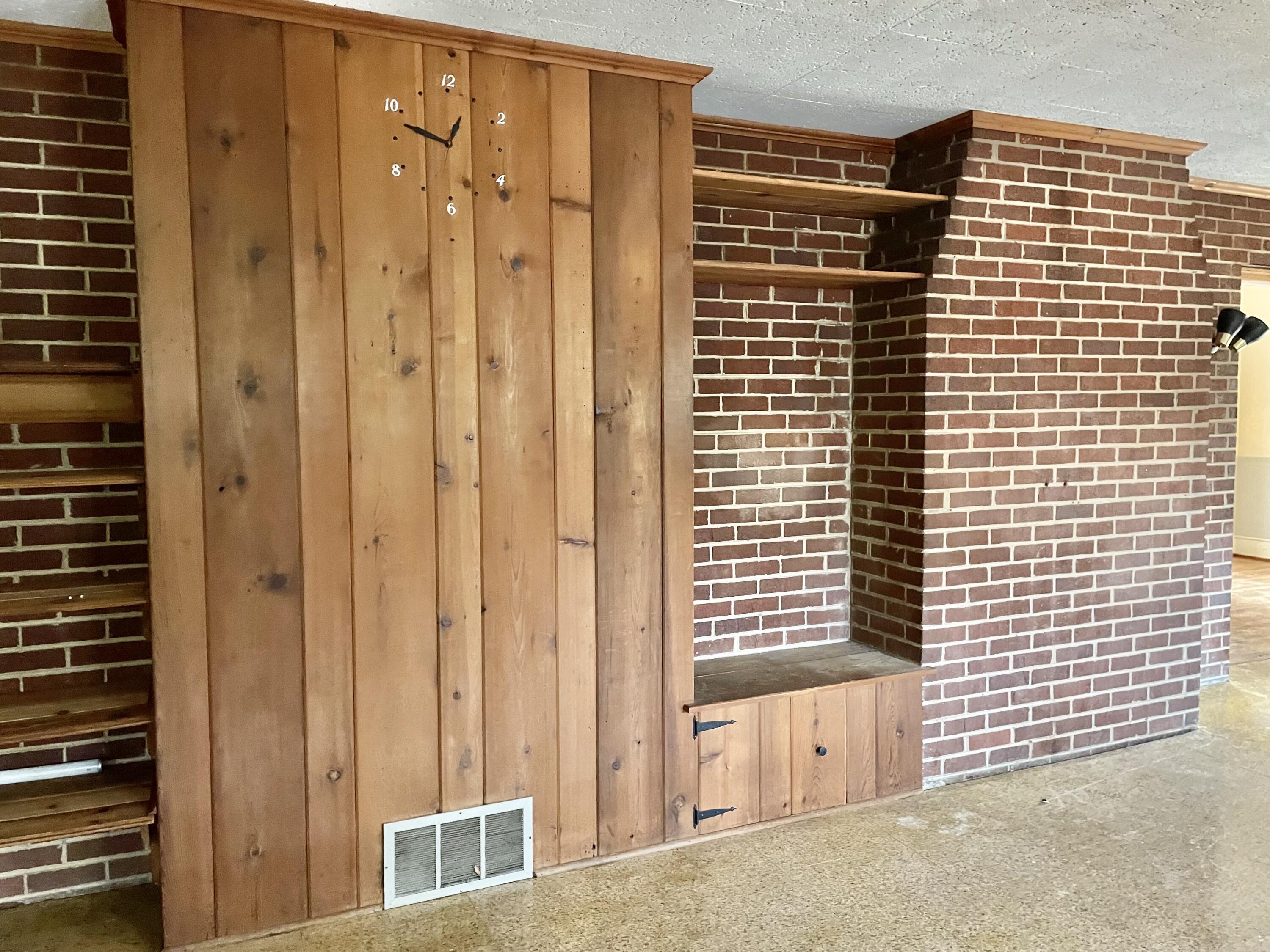 1917 Langdon Road Southwest Roanoke, VA 24015 - Photo 6 of 54 wall in recreation:den