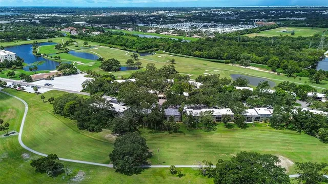 $230,000 | 48 Country Club Drive, Unit 48, Largo, FL 33771