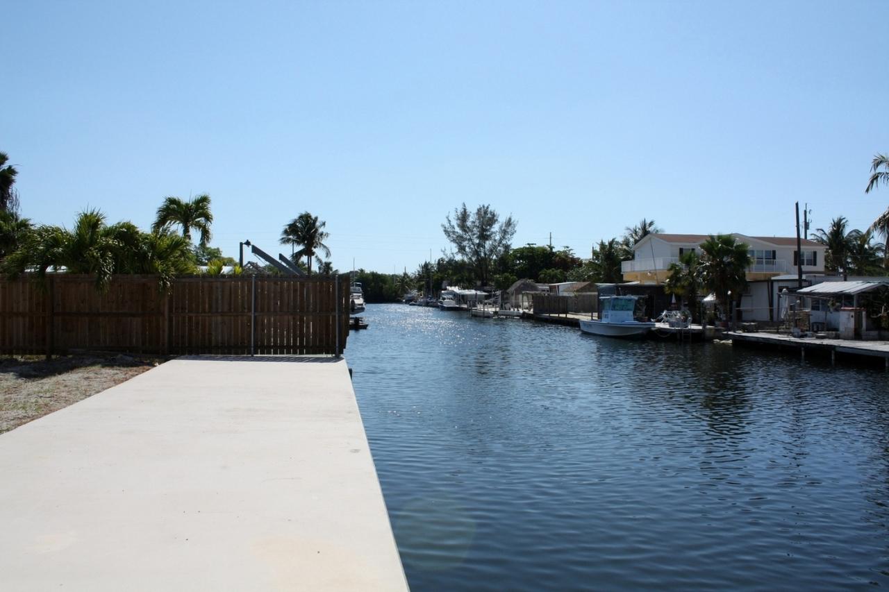 476 Big Pine Road Key Largo, FL 33037 - Photo 2 of 13 Dock