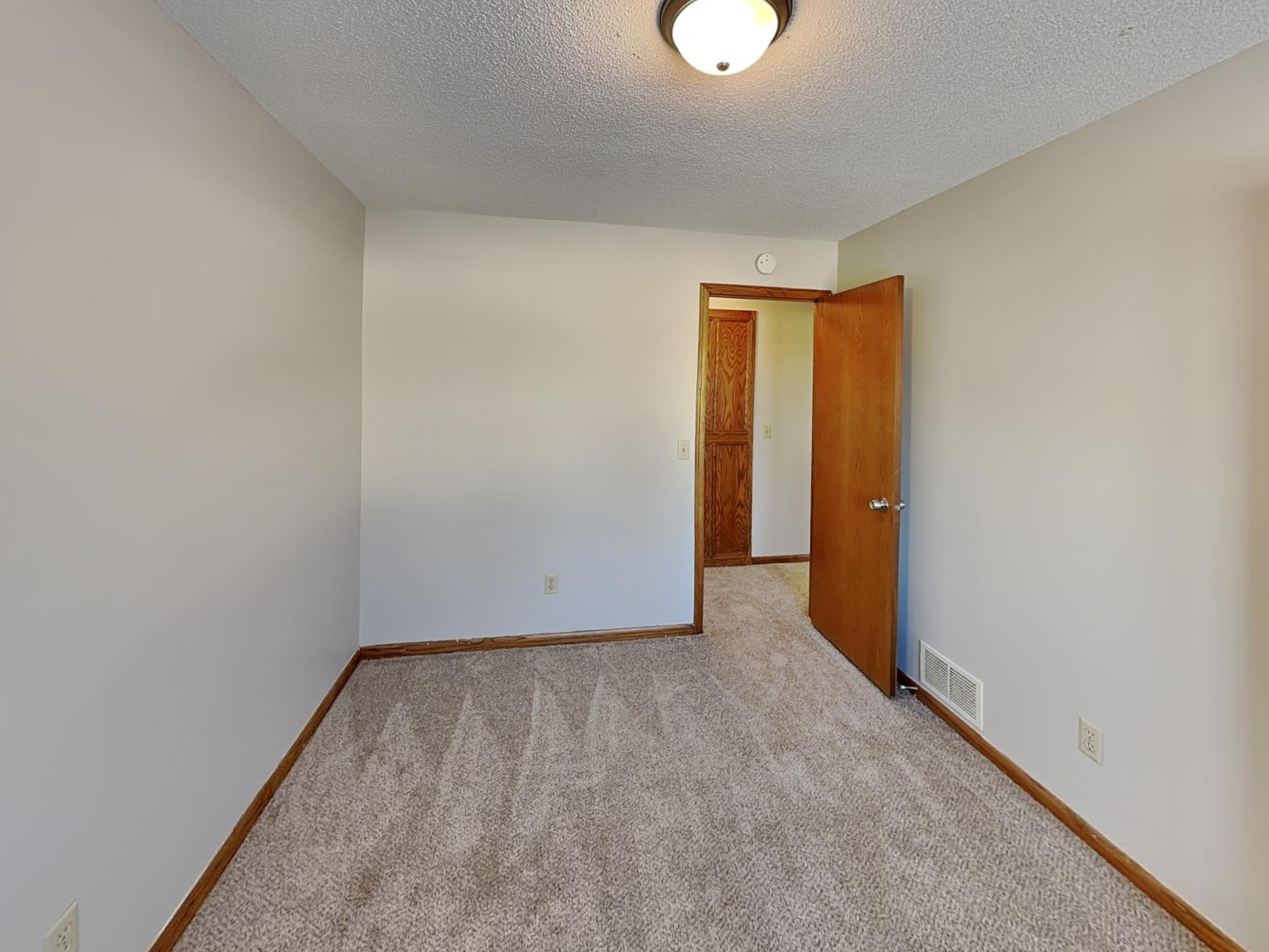 8009 Delano Way Inver Grove Heights, MN 55076 - Photo 15 of 23