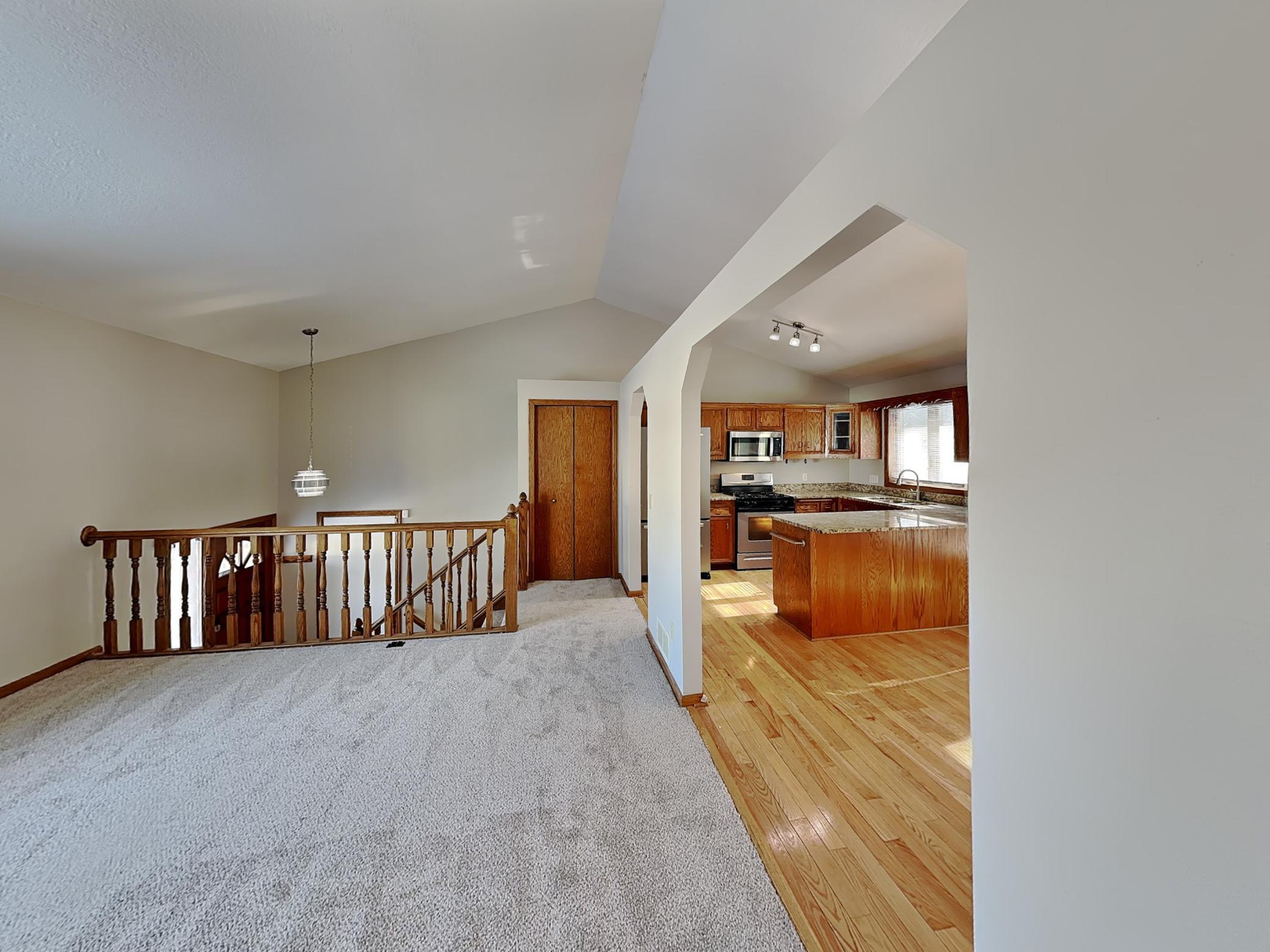 8009 Delano Way Inver Grove Heights, MN 55076 - Photo 2 of 23