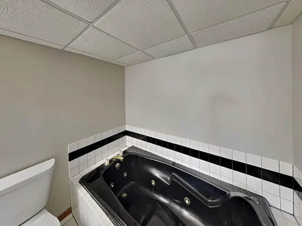 $2,879 | 8009 Delano Way, Inver Grove Heights, MN 55076