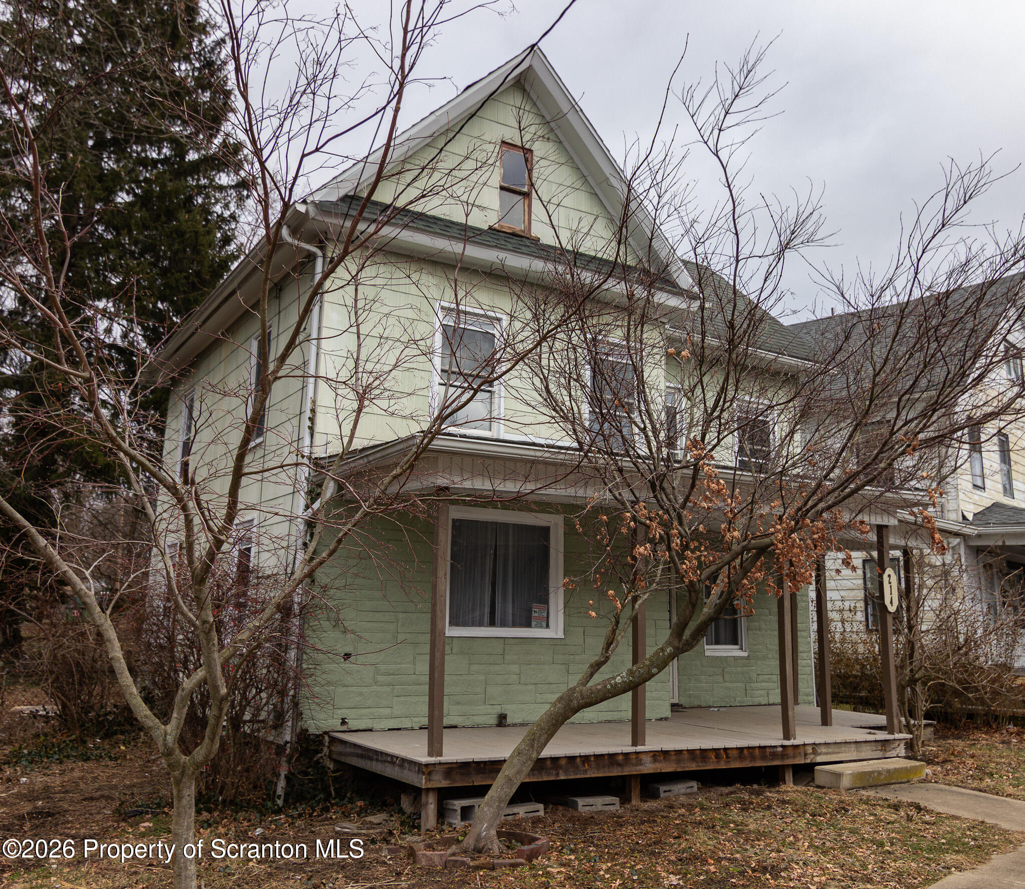 214 William Street Scranton, PA 18508 - Photo 2 of 33 IMG_6724