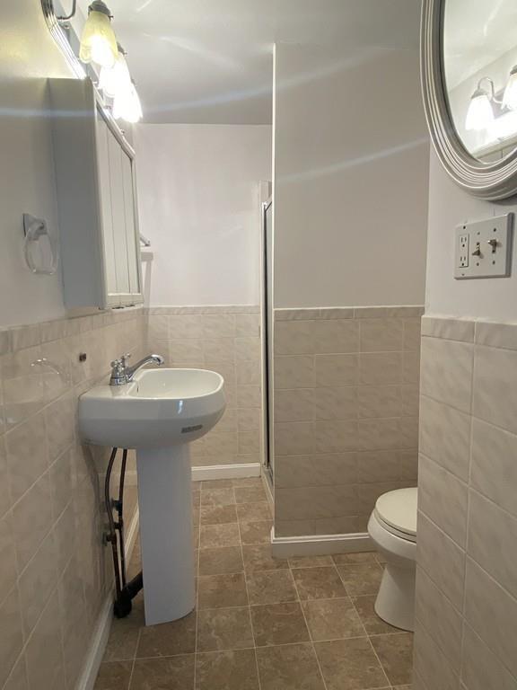 8 Corrine Street Worcester, MA 01604 - Photo 7 of 14