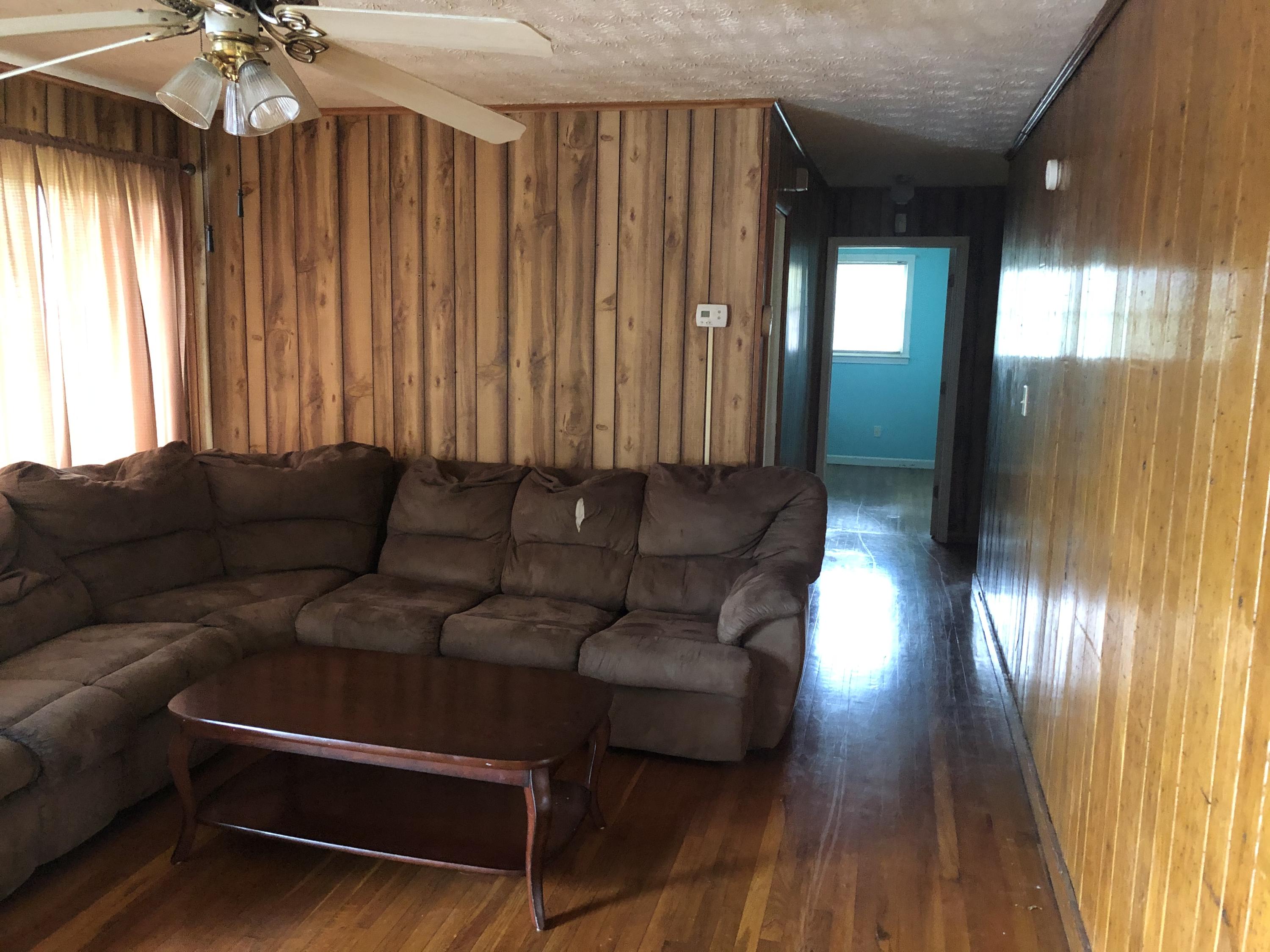 586 Garrison Hollow Road Elizabethton, TN 37643 - Photo 19 of 21 BAA9086D-8EFA-49CC-982A-0238F61C2325