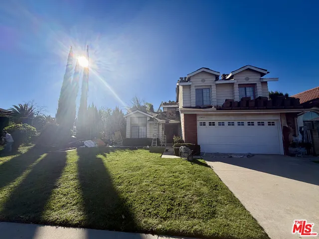 $1,180,000 | 13011 Meadowlark Avenue, Granada Hills, CA 91344