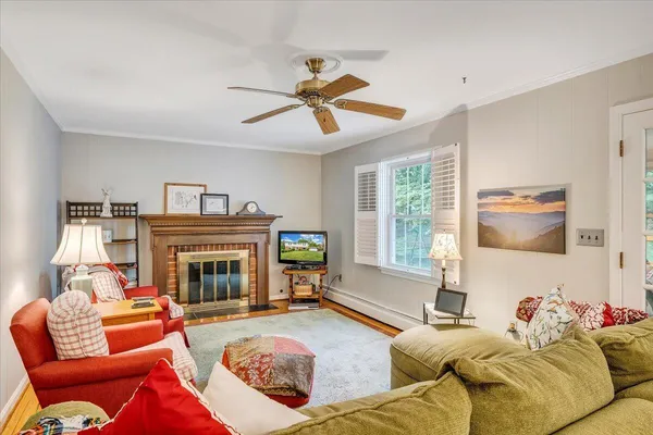 $440,000 | 3656 Verona Trail, Roanoke, VA 24018