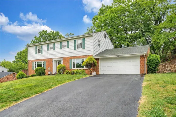 $440,000 | 3656 Verona Trail, Roanoke, VA 24018