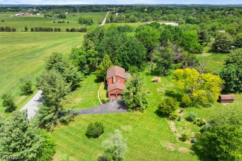 42 Higginsville Road Neshanic Station, NJ 08853 - Photo 4 of 33