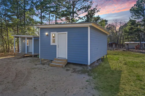 $1,250,000 | 1880 Highway 21, Paige, TX 78659
