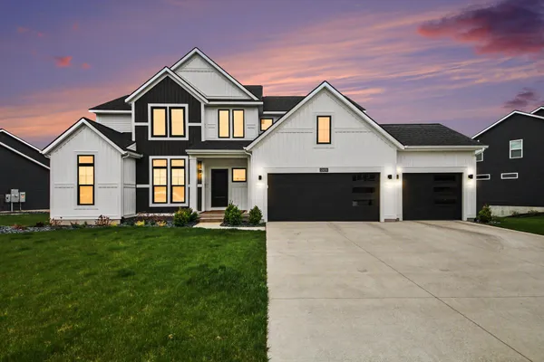 $775,000 | 13059 Pine Glen Drive, Grand Haven, MI 49417