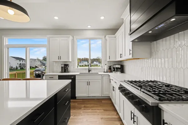 $775,000 | 13059 Pine Glen Drive, Grand Haven, MI 49417