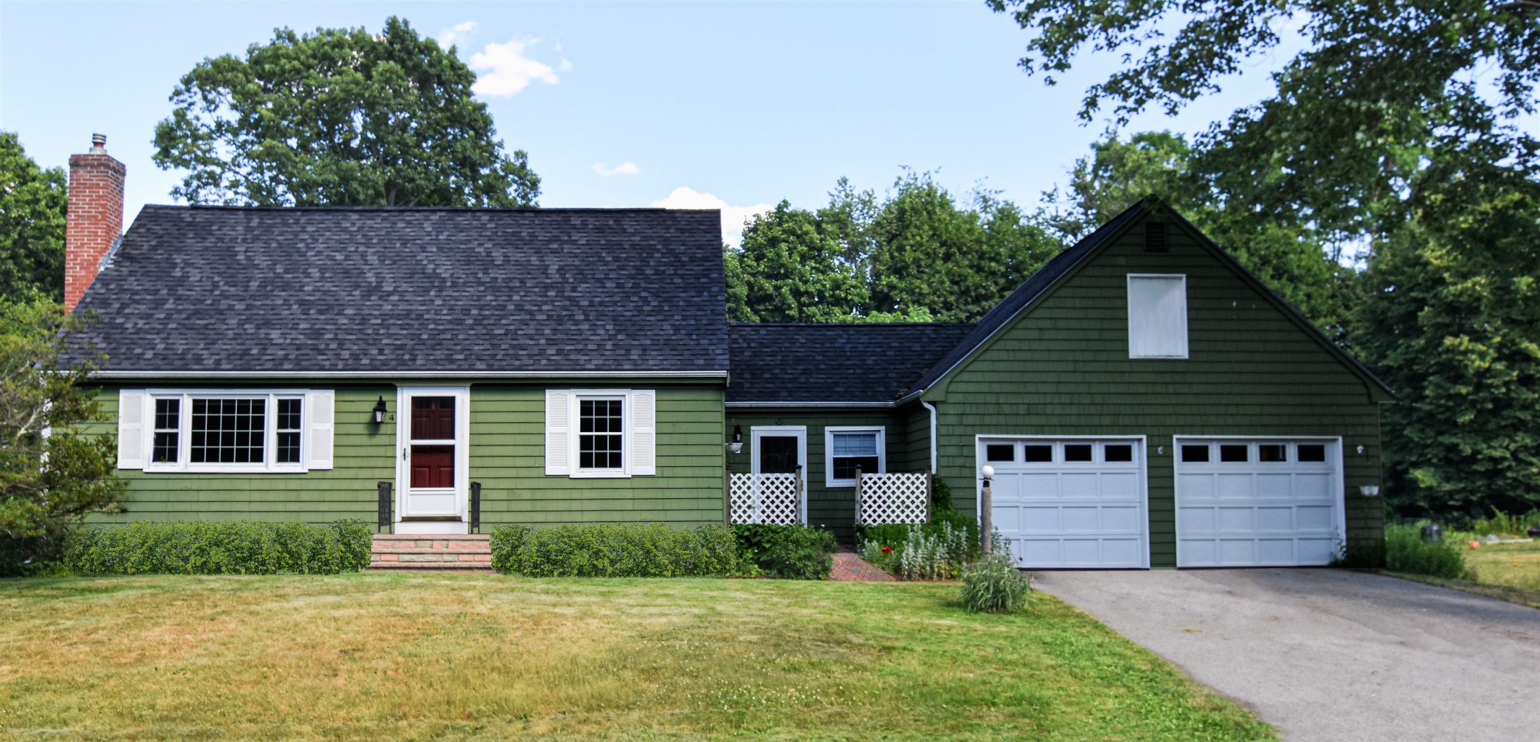 4 Robin Glen Road Stratham, NH 03885 - Photo 1 of 23