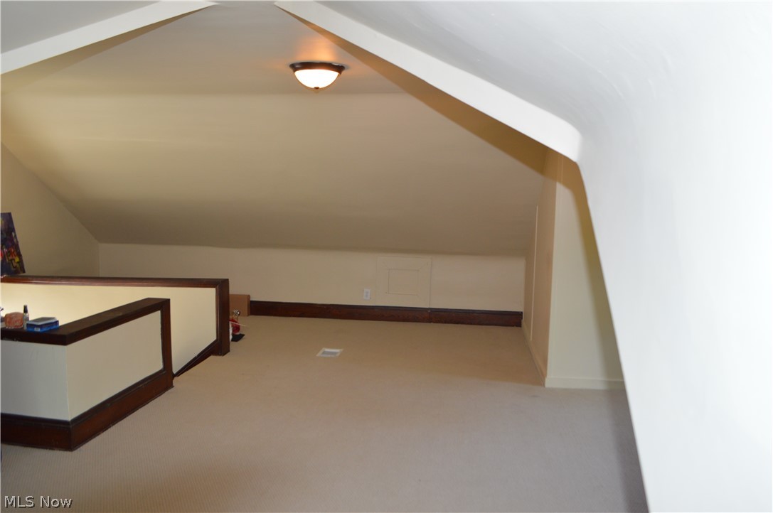 2976 East Overlook Road Cleveland, OH 44118 - Photo 19 of 34 Gallery Image 19