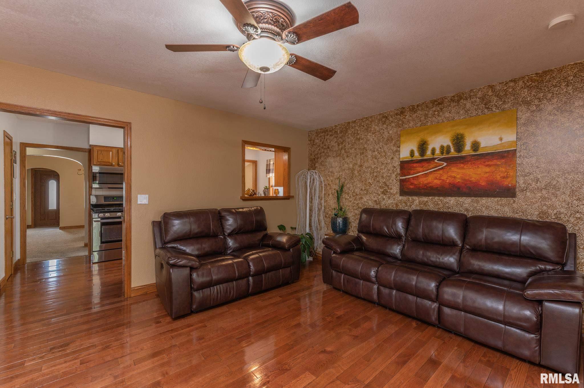 2824 Telegraph Road Davenport, IA 52804 - Photo 4 of 21 Gallery Image 4