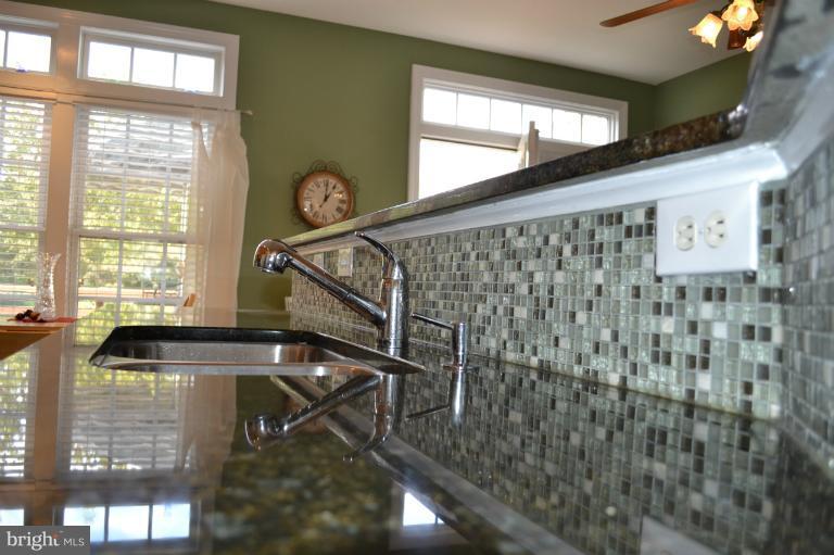 6650 Debra Lu Way Springfield, VA 22150 - Photo 10 of 25 a view of entryway and kitchen