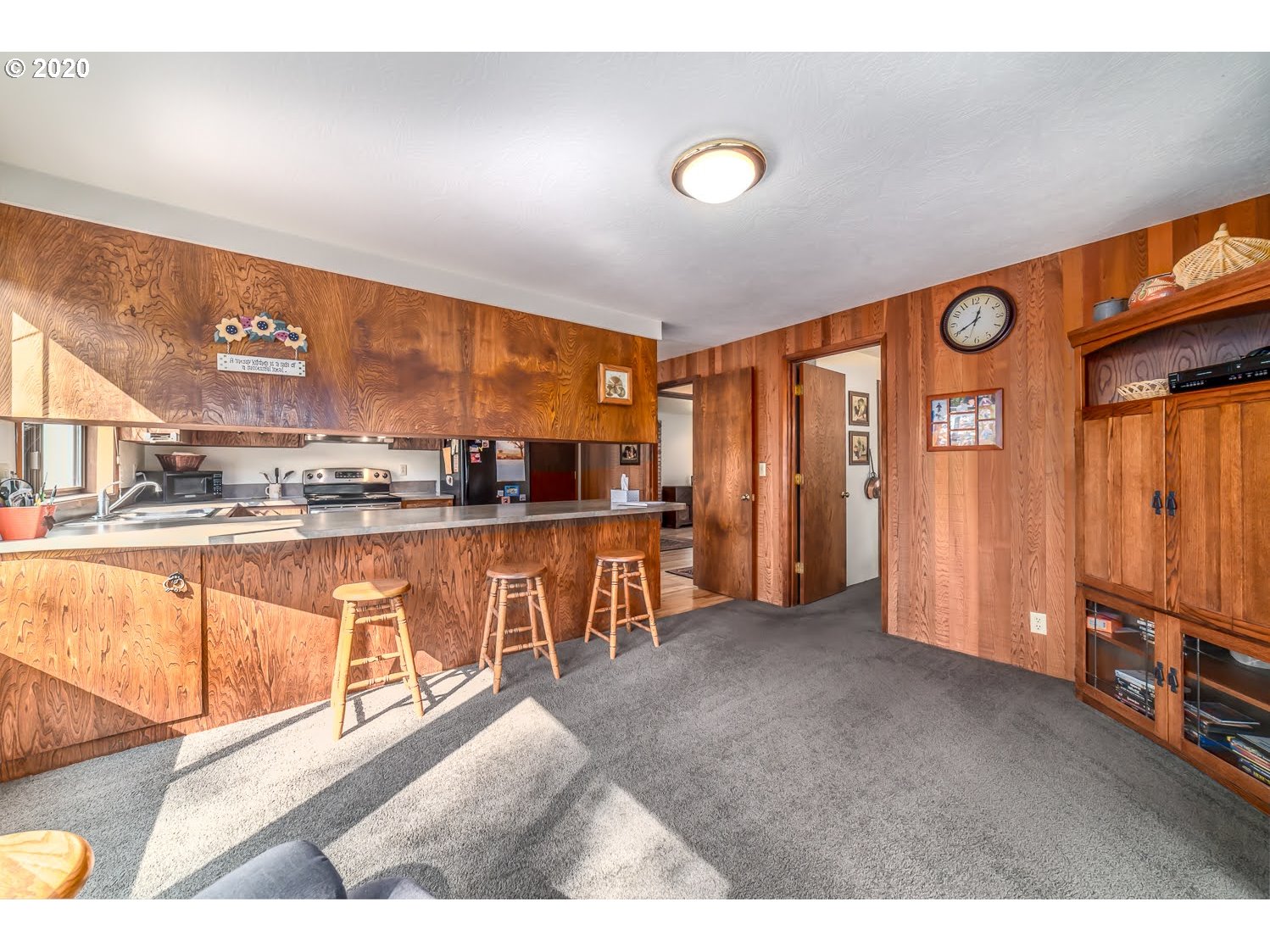 33275 Wilkins Road Eugene, OR 97408 - Photo 14 of 32 Gallery Image 14