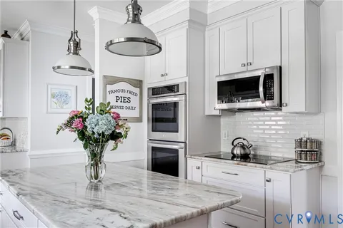 $700,000 | 18512 Willoughby Heights Lane, Rockville, VA 23146
