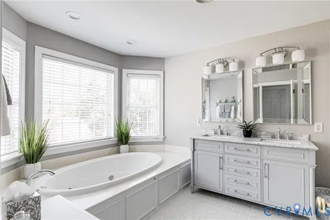 $700,000 | 18512 Willoughby Heights Lane, Rockville, VA 23146