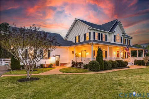 $700,000 | 18512 Willoughby Heights Lane, Rockville, VA 23146