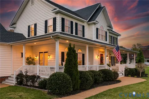 $700,000 | 18512 Willoughby Heights Lane, Rockville, VA 23146