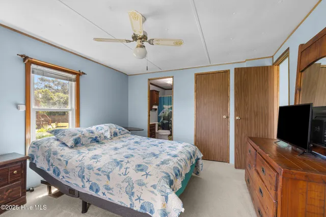 $305,000 | 118 Diamond City Drive, Harkers Island, NC 28531