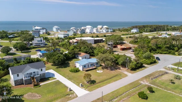 $305,000 | 118 Diamond City Drive, Harkers Island, NC 28531