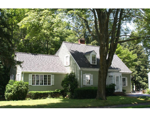 18 Keeling Road Wakefield, MA 01880 - Photo 1 of 1 Gallery Image 1