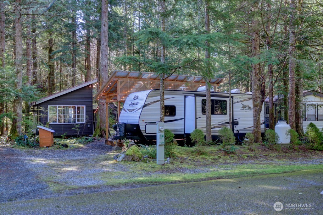 98-1 Goldrush Road Deming, WA 98244 - Photo 29 of 40 Gallery Image 29