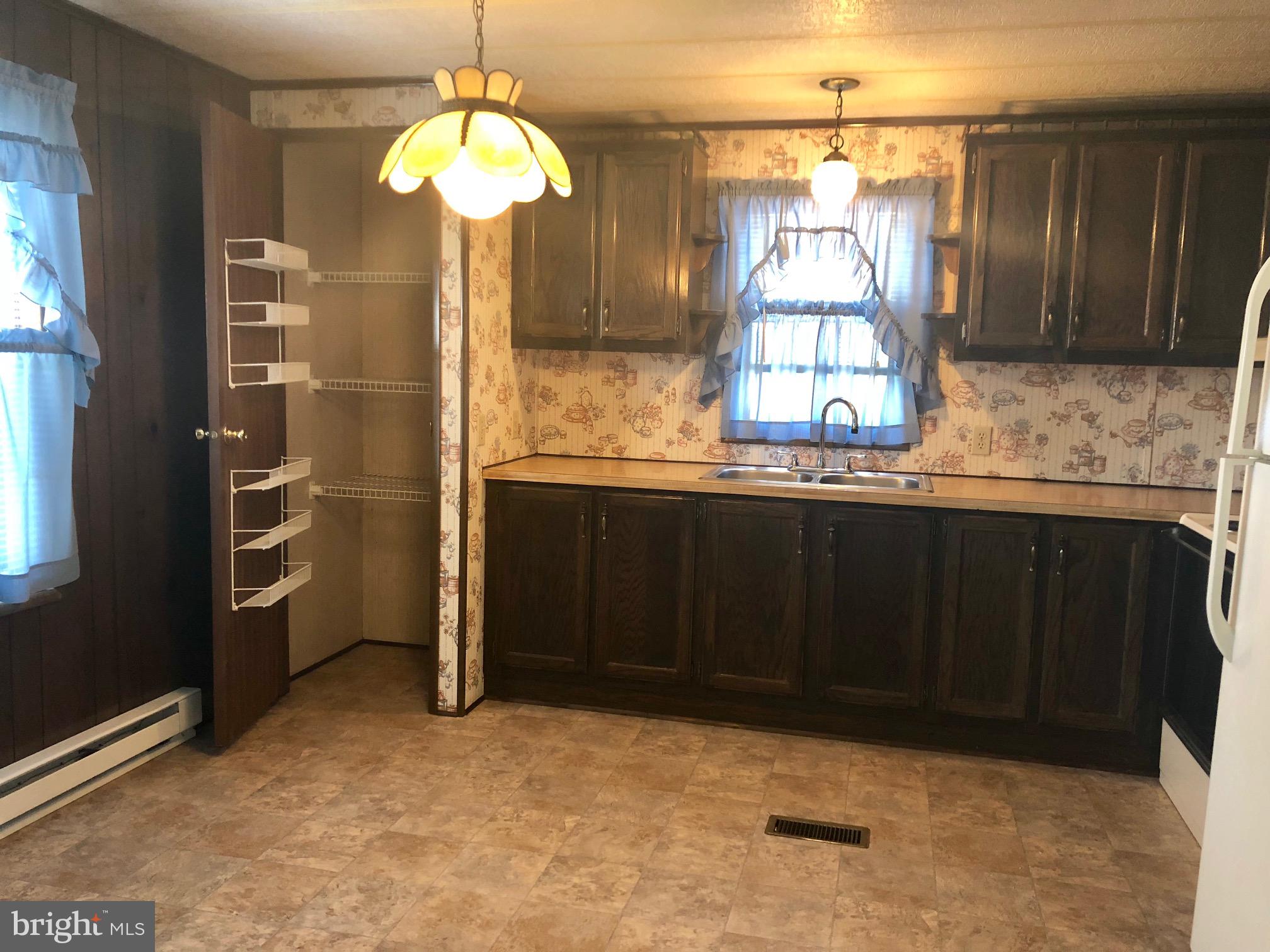 129 Meadow Valley Road, Unit 5 Ephrata, PA 17522 - Photo 7 of 33 Gallery Image 7