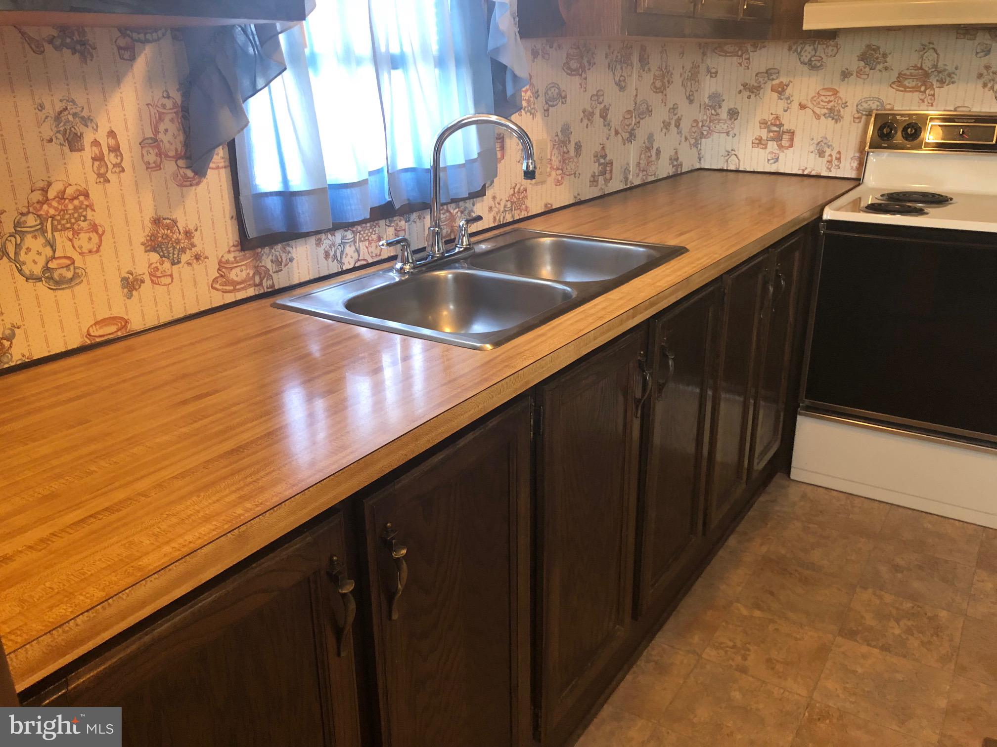 129 Meadow Valley Road, Unit 5 Ephrata, PA 17522 - Photo 8 of 33 Gallery Image 8