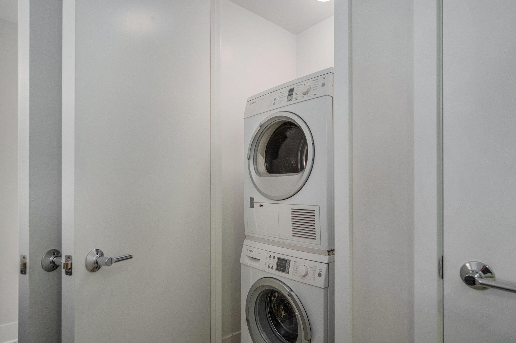 335 Bridge Street Northwest, Unit 1406 Grand Rapids, MI 49504 - Photo 13 of 21 009_file_922