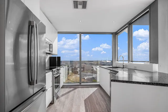 $3,600 | 335 Bridge Street Northwest, Unit 1406, Grand Rapids, MI 49504